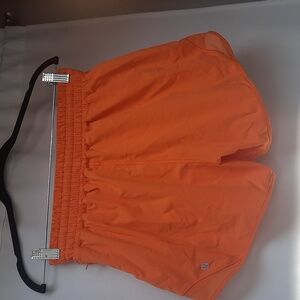 Lululemon Hotty Hot Short 4"  Size 6